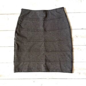 Women’s S/M Gray Pencil Skirt Basic House Brand Business Casual Size Small